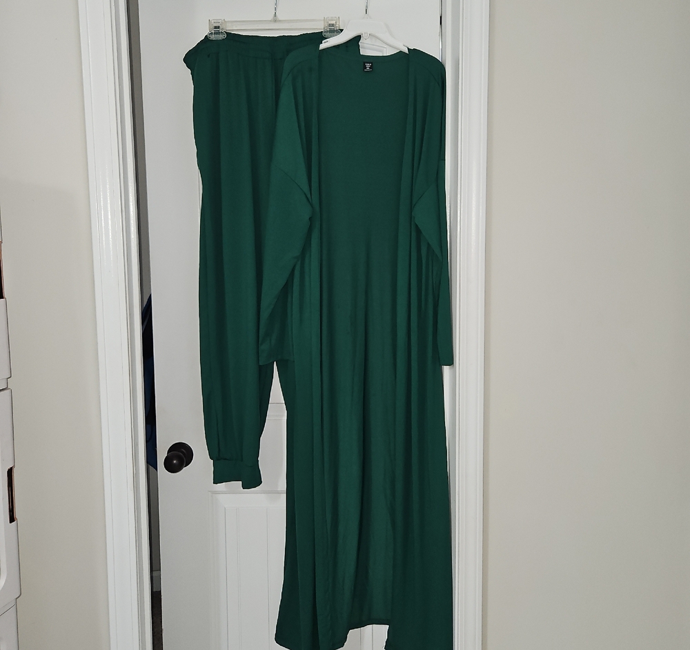 Women's Emerald Green Long Open Cardigan And Pant